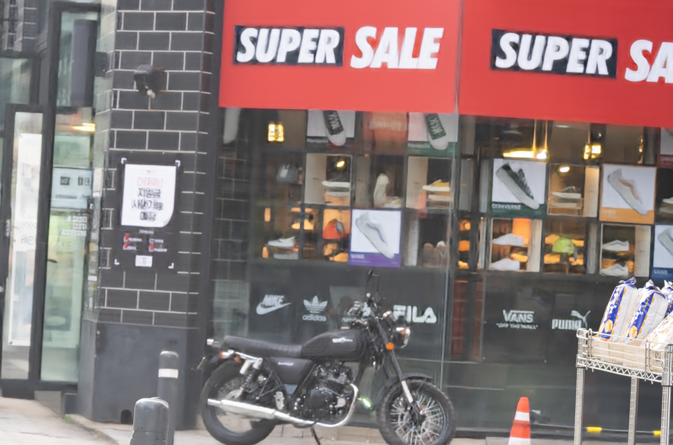 ifan-defocus-deblur - AI model preview image